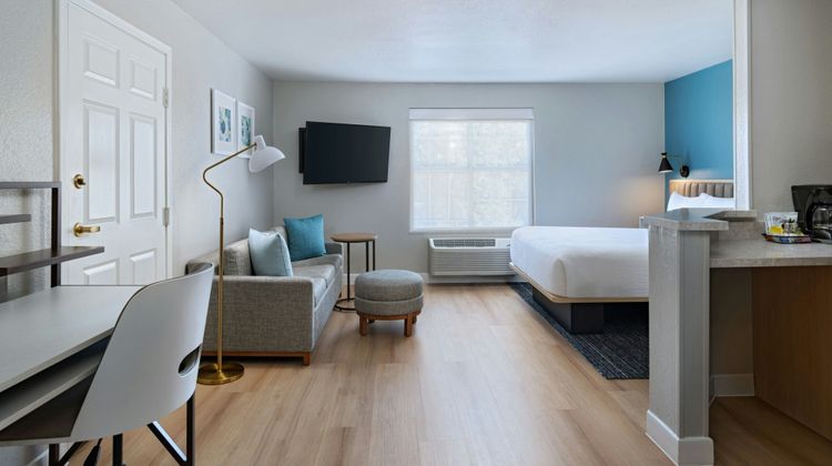 TownePlace Suites Dallas Las Colinas Suite