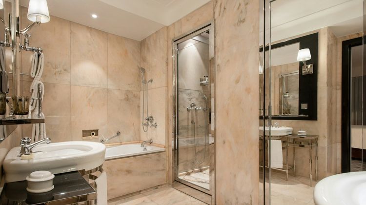 Four Seasons Hotel Ritz Lisbon Room