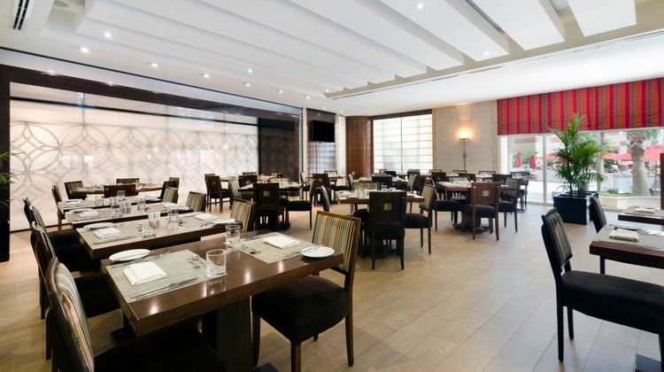 Khalidiya Palace Rayhaan by Rotana Restaurant