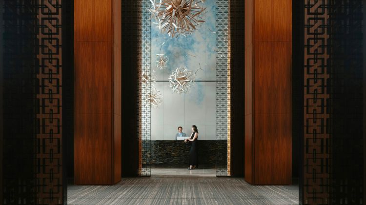 Four Seasons Hotel Toronto Lobby