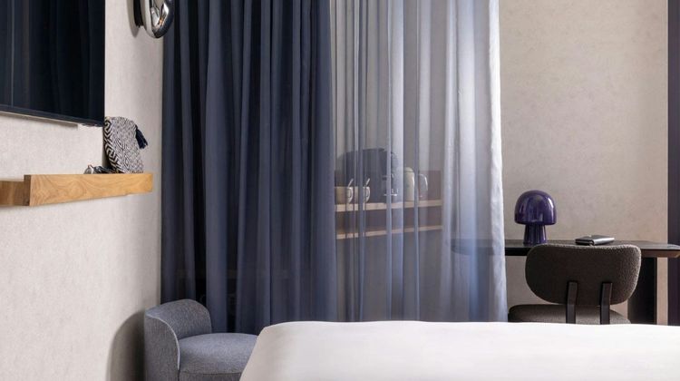 Vice Versa Hotel Paris Exterior