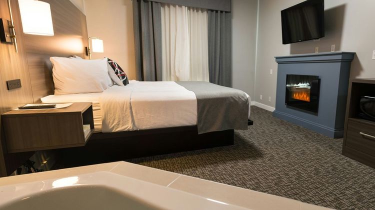 The Kanata Inns by BCMInns Whitecourt Suite