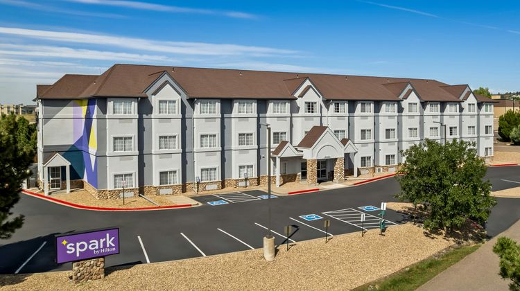 Spark by Hilton Parker Denver SE Exterior