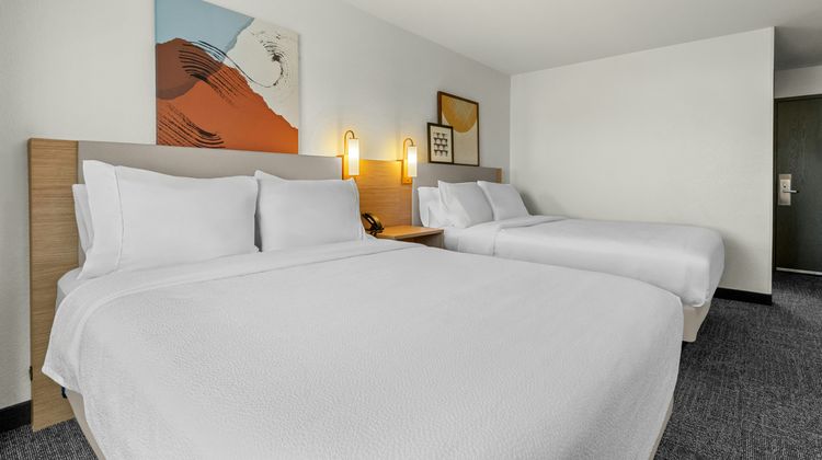 Spark by Hilton Parker Denver SE Room