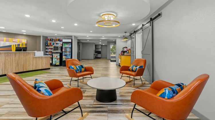 Spark by Hilton Parker Denver SE Lobby