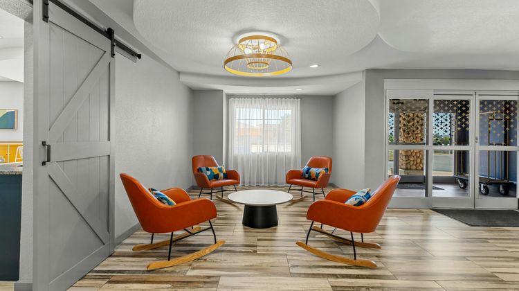 Spark by Hilton Parker Denver SE Lobby
