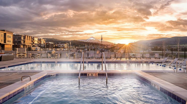 Residence Inn Big Sky/The Wilson Hotel Pool