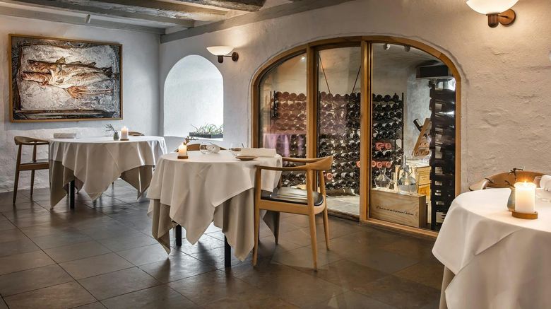 <b>Dragsholm Slot Castle Restaurant</b>. Images powered by <a href="https://www.leonardoworldwide.com/" title="Leonardo Worldwide" target="_blank">Leonardo</a>.