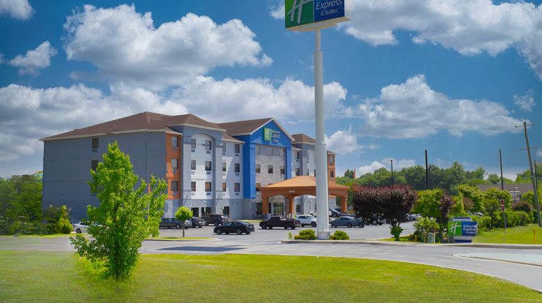 <b>Holiday Inn Express/Stes University Area Exterior</b>. Images powered by <a href="https://www.leonardoworldwide.com/" title="Leonardo Worldwide" target="_blank">Leonardo</a>.
