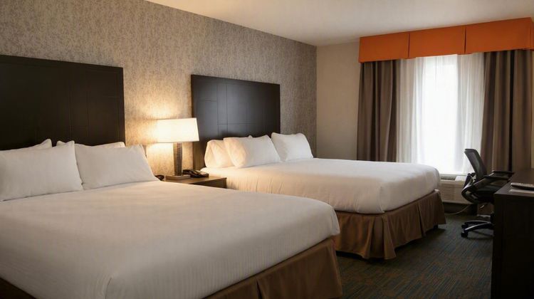 Holiday Inn Exp Knoxville W Papermill Dr Room