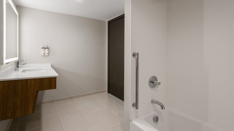 Holiday Inn Harrisburg-Hershey Hotel Room