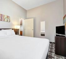 The Willowdale Hotel Room