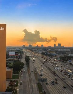 Crowne Plaza Houston Med Center/Galleria