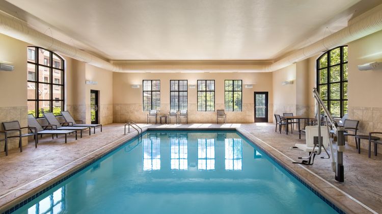 Staybridge Suites Carmel Pool
