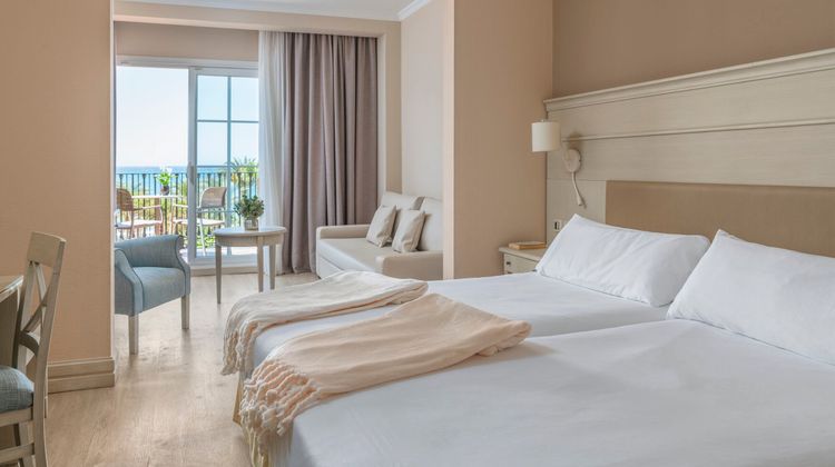Iberostar Waves Malaga Playa Room