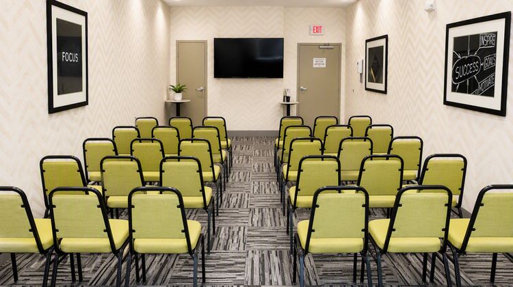 Holiday Inn Express/Suites Shippensburg Meeting