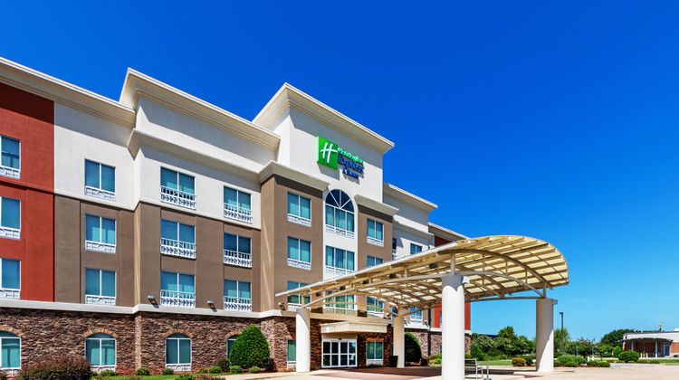 Holiday Inn Express & Suites Bossier cit Exterior