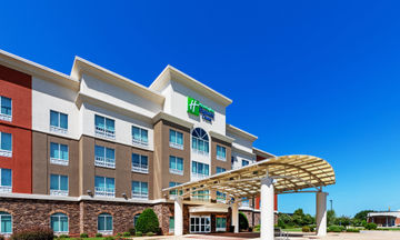 Holiday Inn Express & Suites Bossier cit