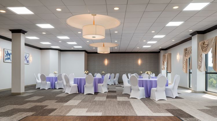 Garner Hotel Totowa Ballroom