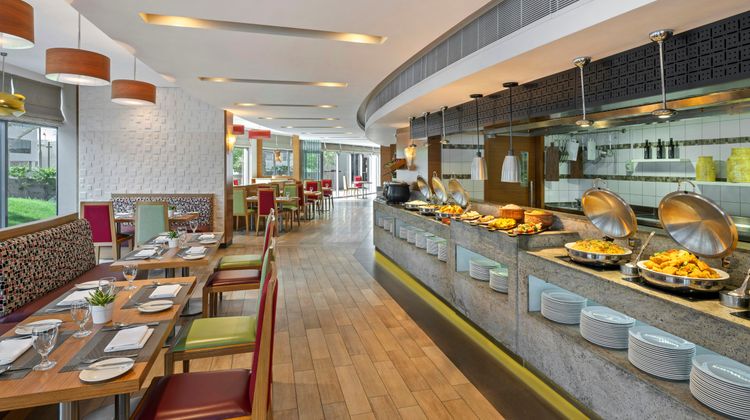 Majestic Arjaan by Rotana Restaurant