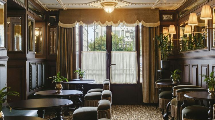 La Maison Favart Restaurant