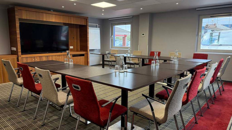 <b>Holiday Inn Express Salford Quays Meeting</b>. Images powered by <a href="https://www.leonardoworldwide.com/" title="Leonardo Worldwide" target="_blank">Leonardo</a>.
