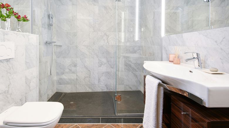 <b>Livinghotel an der Oper Room</b>. Images powered by <a href="https://www.leonardoworldwide.com/" title="Leonardo Worldwide" target="_blank">Leonardo</a>.