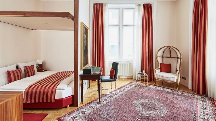 Livinghotel an der Oper Room