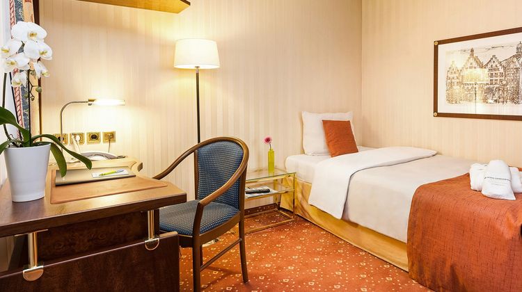 Derag Livinghotel Berlin Mitte Room