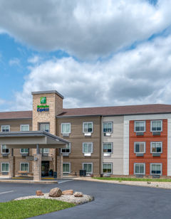 Holiday Inn Express Rensselaer