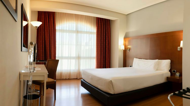 Sercotel Tres Luces Hotel Room
