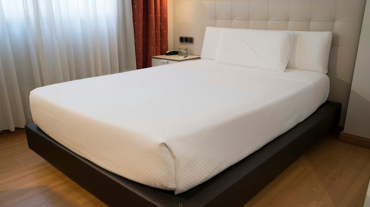 Sercotel Tres Luces Hotel Room
