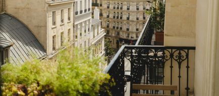 Le Pigalle Exterior
