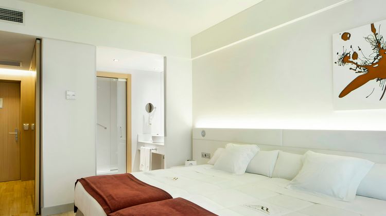 Sercotel Ciudad de Miranda Hotel Room