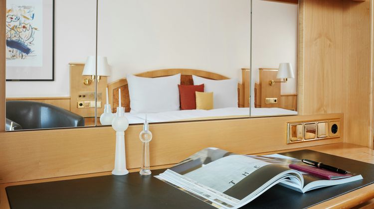 Derag Livinghotel Grosser Kurfuerst Room