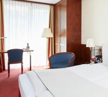 Derag Livinghotel Weissensee Room