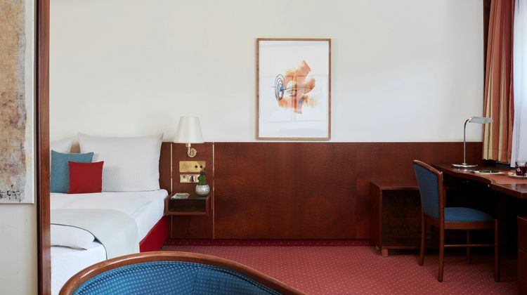 Derag Livinghotel Weissensee Room