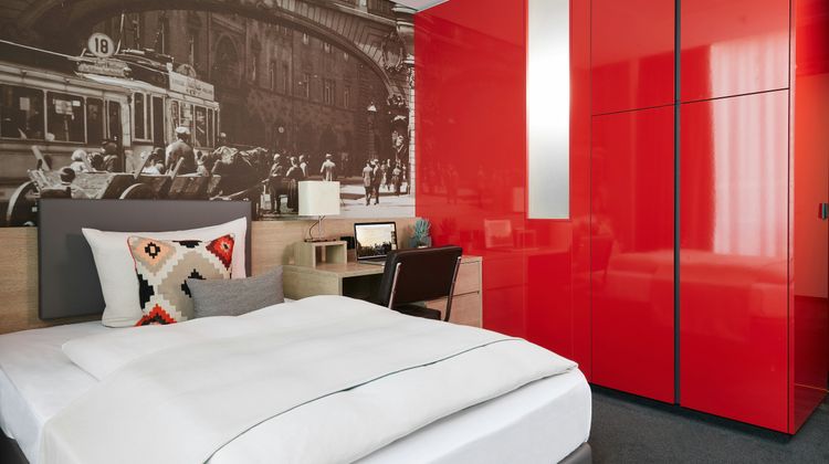 Living Hotels Frankfurt Room