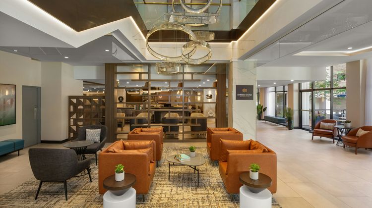 Holiday Inn & Suites Vancouver Downtown Lobby