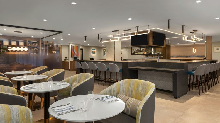 Holiday Inn & Suites Vancouver Downtown Restaurant