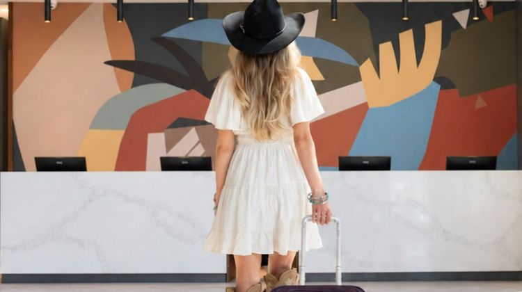 The Arlin Arlington Lobby