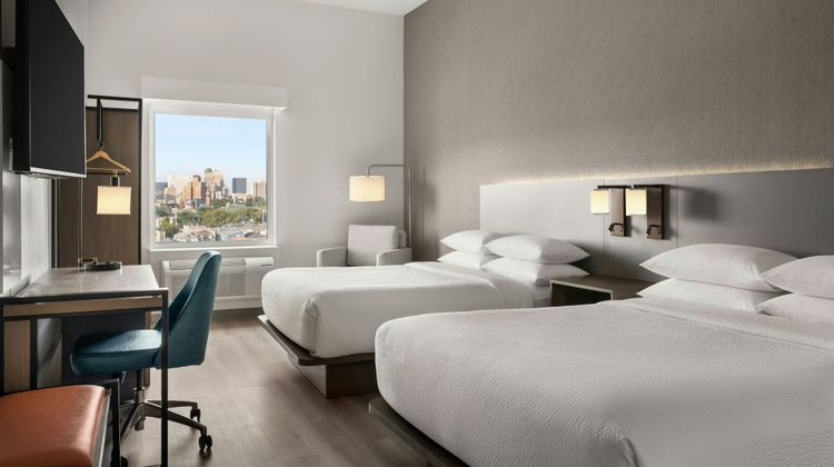 Four Points by Sheraton Newark Airport Room