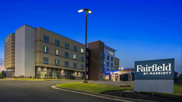Fairfield Inn & Suites Little Rock Exterior