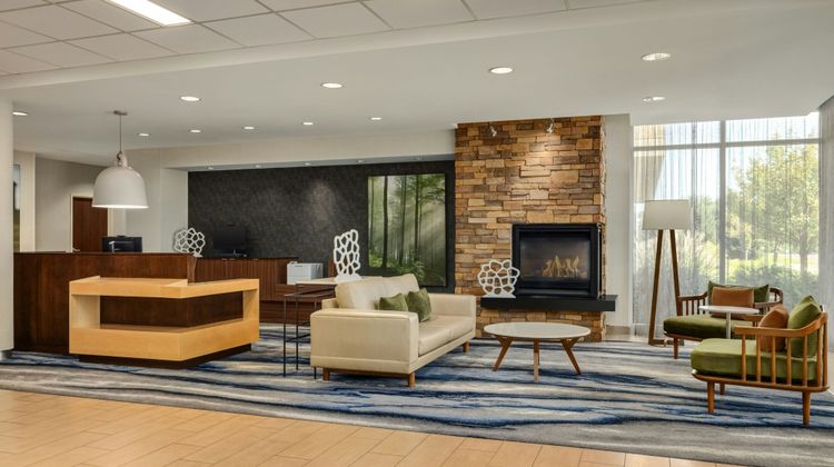 Fairfield Inn & Suites Bloomsburg Lobby