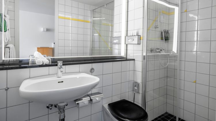 Thon Hotel Bergen Airport Room
