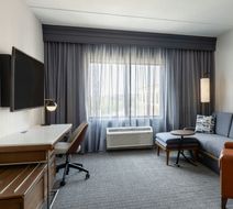 Courtyard by Marriott Rochester/St Mary Room
