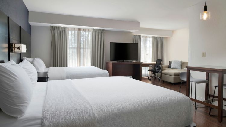 Residence Inn by Marriott Arpt Suite