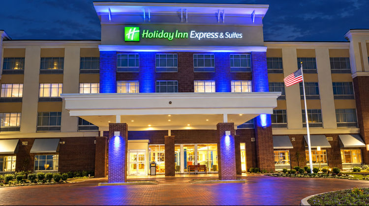 Holiday Inn Express & Suites Toledo Sout Exterior