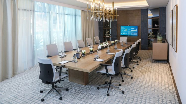 Al Jaddaf Rotana Suite Hotel Meeting