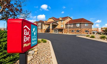 Red Roof PLUS+ Omaha - Council Bluffs